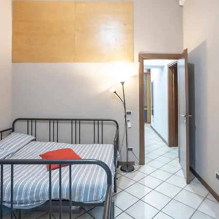 Casa vacanze Homehouse Giulio Cesare-san Pietro *